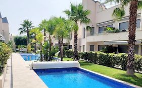 Pmt01 - Modern, Luxury With Heated Pool